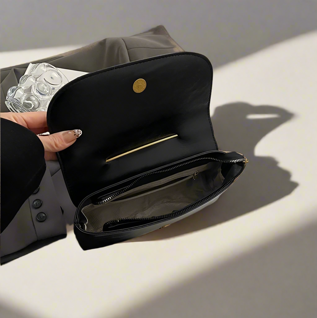 Lock & Luxe Black Bag - Aurisélla London