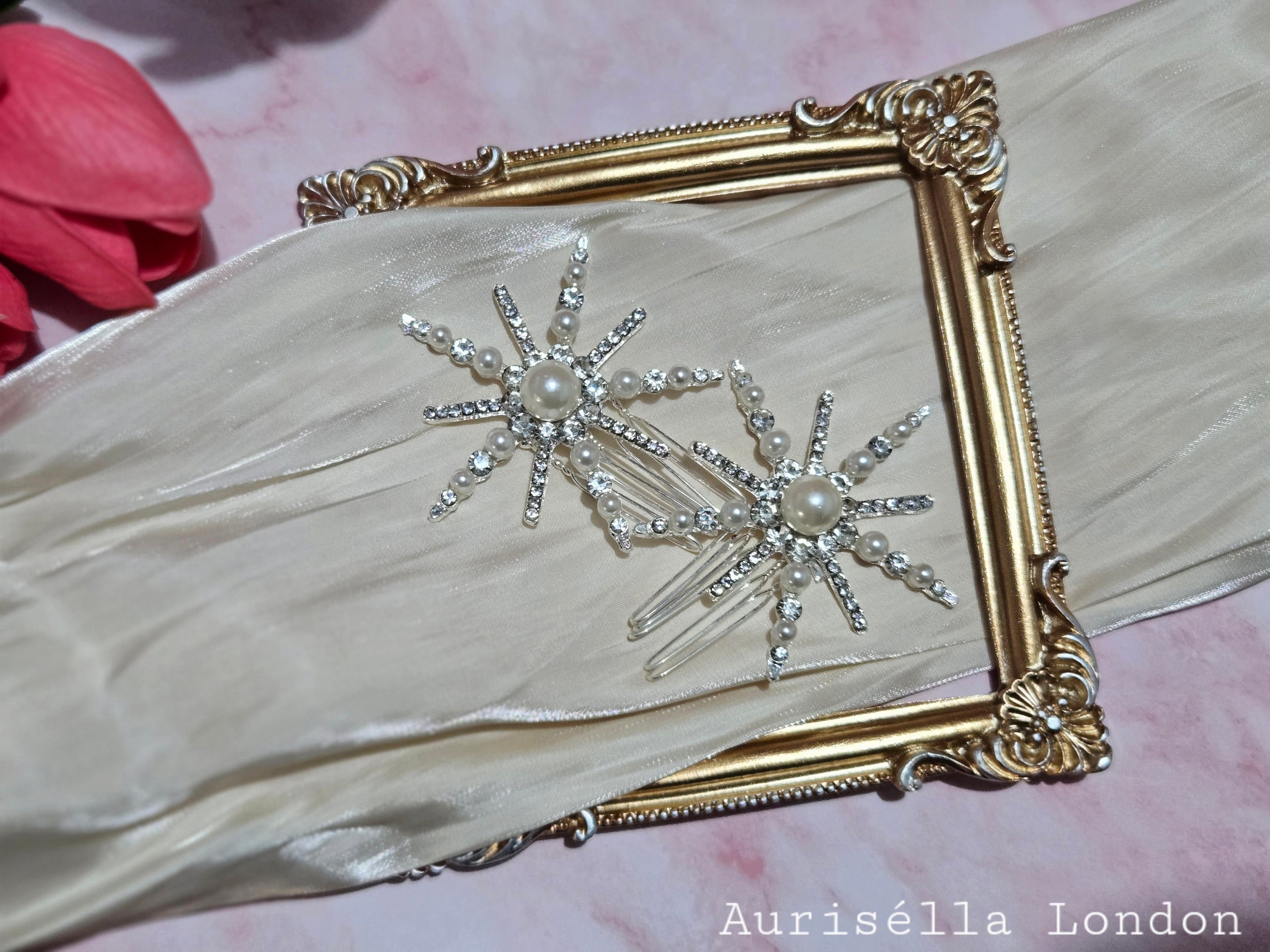 Celeste Pearl Star Hair Comb - Set of 2 - Aurisélla London