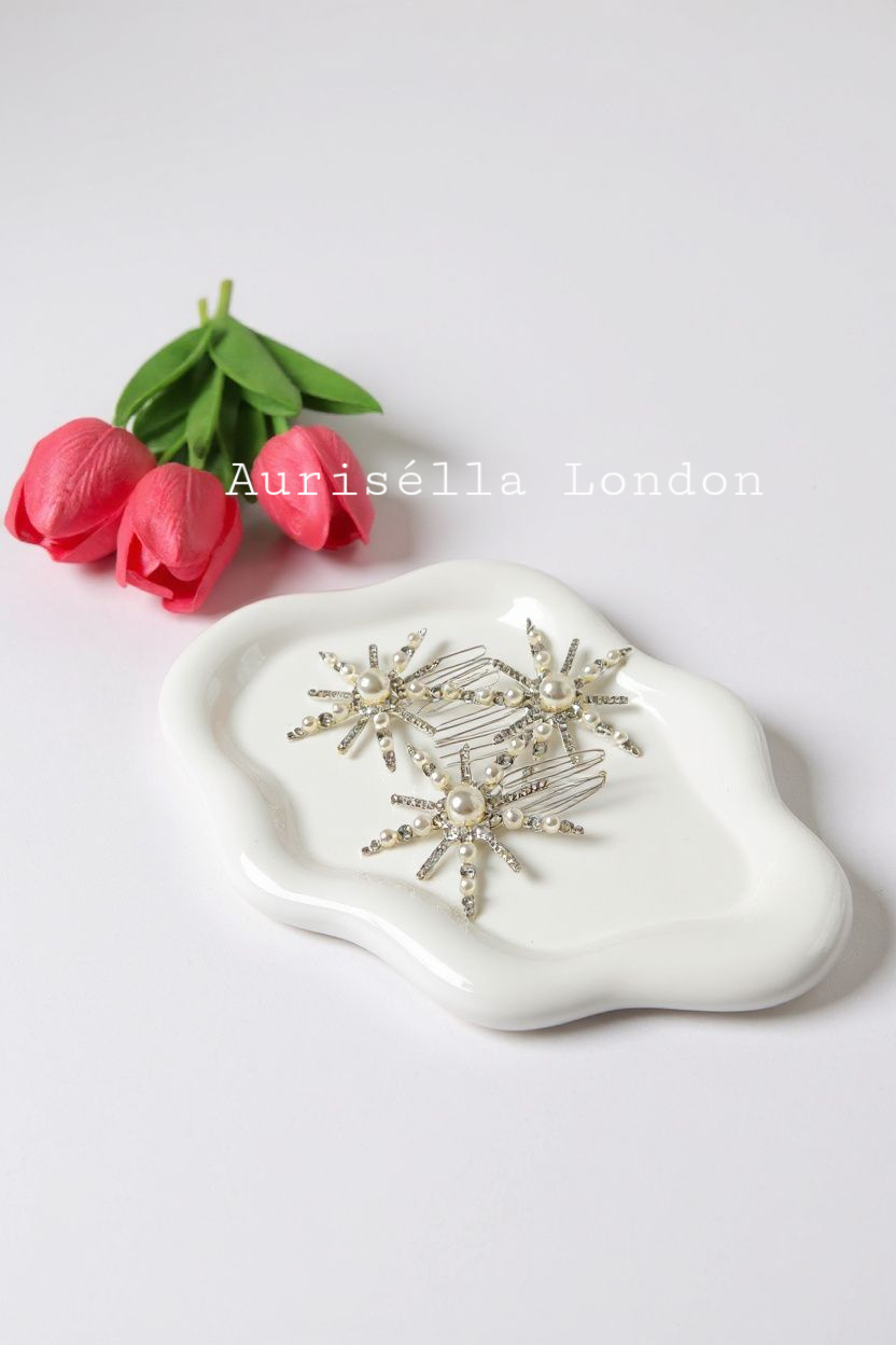 Celeste Pearl Star Hair Comb - Set of 2 - Aurisélla London