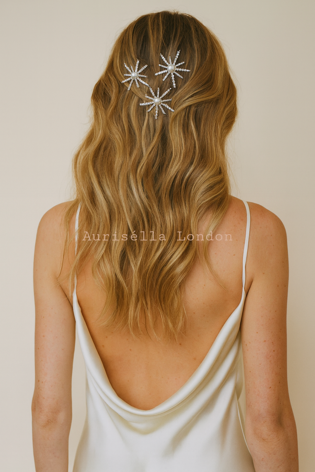 Celeste Pearl Star Hair Comb - Set of 2 - Aurisélla London